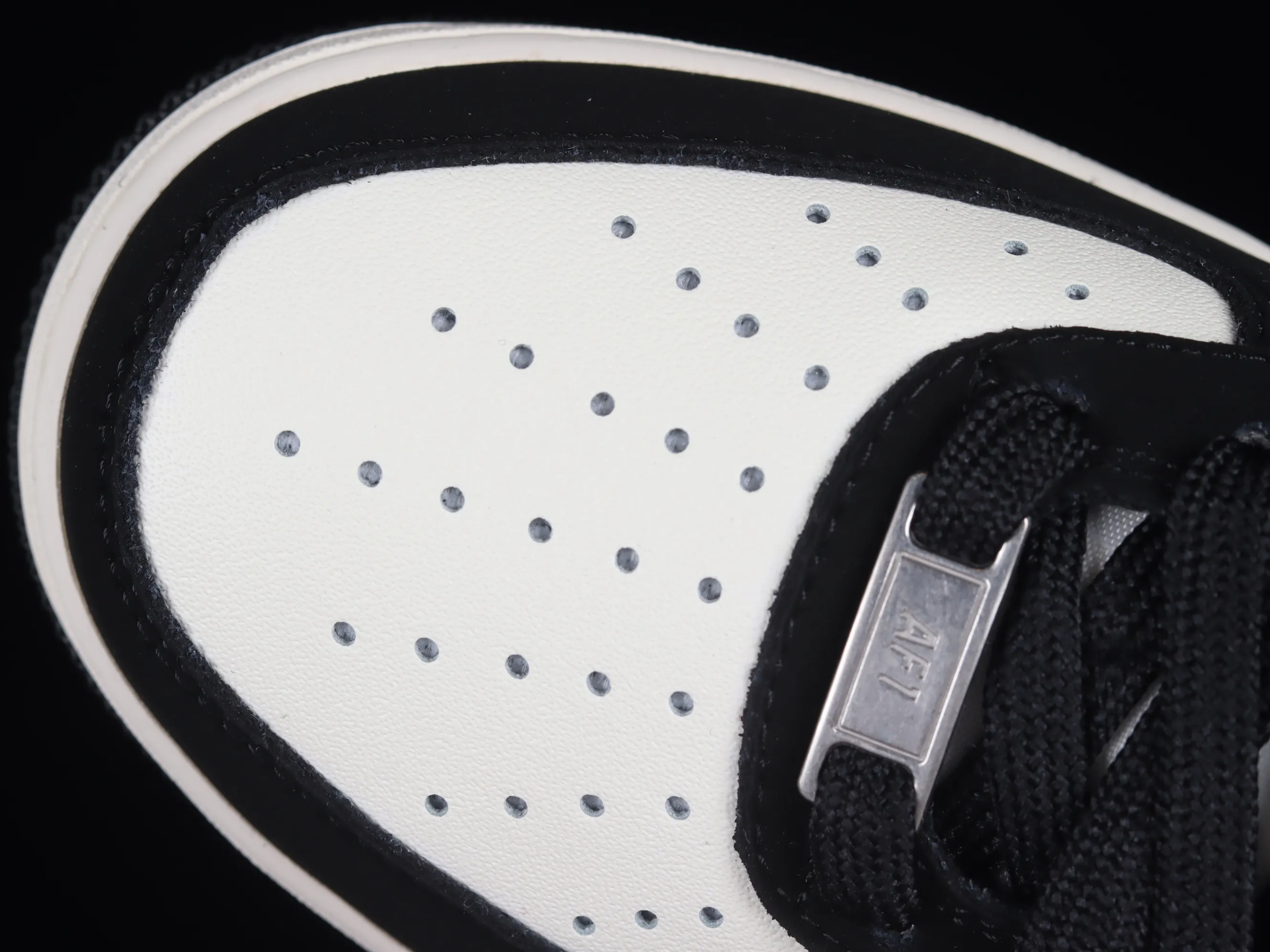 All categories Nk Air Force 1 Air Force series Nk Air Force 1 Mid Air Force mid-top Nk Air Force 1'07 Mid mocha black stitching Air Force One mid-top sports and leisure sneakers GH5696-023